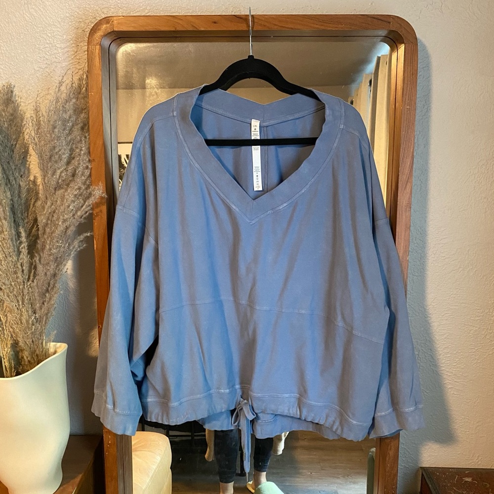 LULULEMON | oversized jumper
